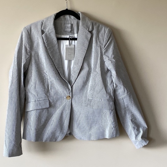 Dalia Jackets & Blazers - Dalia Pinstriped Seersucker Blazer - Gray and White - Large - NWT